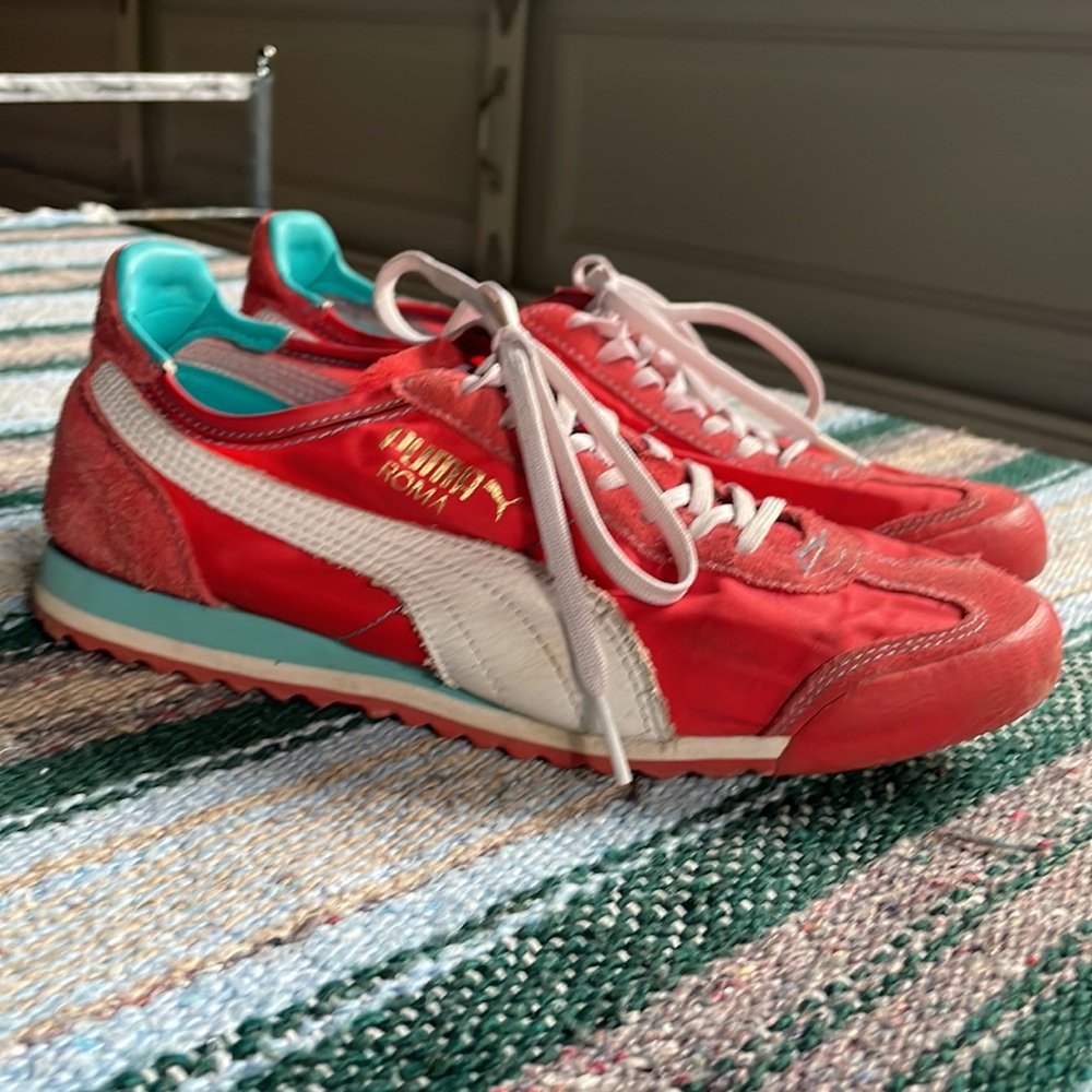 Puma’s women’s size 9.5